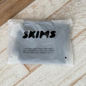 SKIMS Scoop Neck Back Smoother Cami